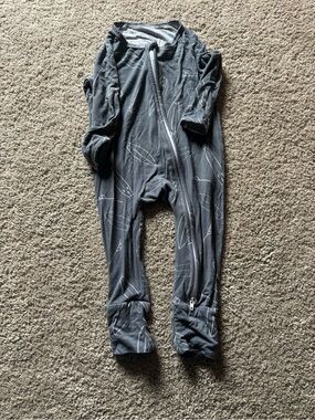 KAHAKAI
Surfboard Romper 6-12 months